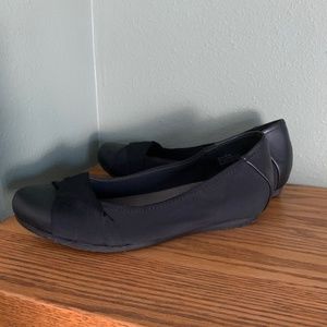 Baretraps Memory Foam Black Flats